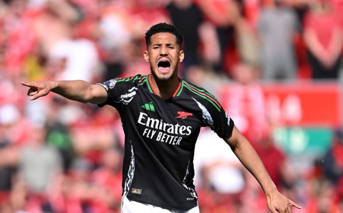 Trận đấu đáng quên của Saliba ở Arsenal