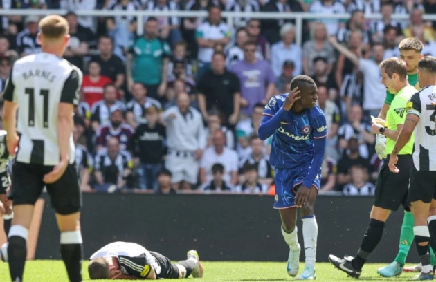 Jamie Carragher: Chelsea có thể lỡ hẹn với Champions League