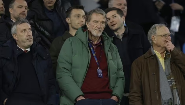 Nhà Glazer bất mãn, Sir Jim Ratcliffe có thể sớm rời MU?