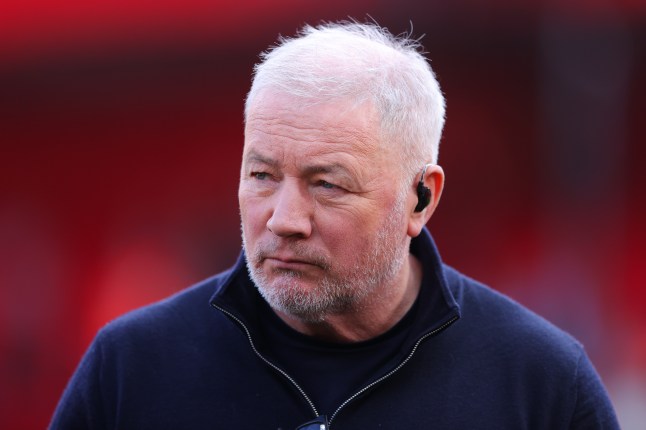 Gạch tên Liverpool, Ally McCoist nêu tên đội vô địch Premier League mùa sau