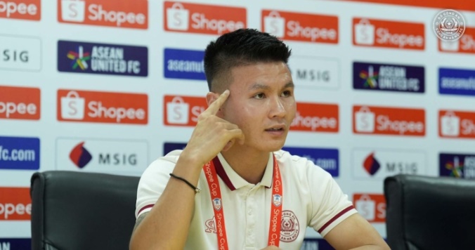 HLV Polking và Quang Hải tự tin trước trận chung kết Shopee Cup