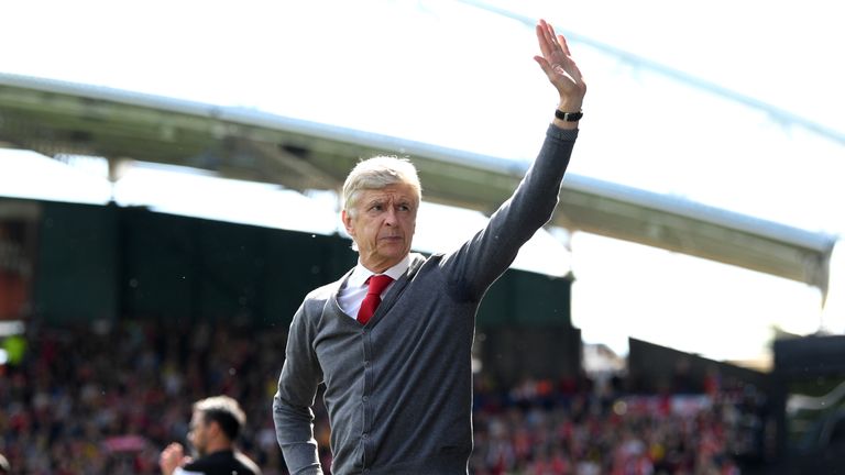 10 bản hợp đồng xuất sắc của Wenger tại Arsenal