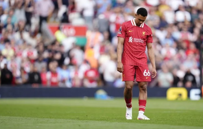 Frimpong có đủ khả năng thay thế Alexander-Arnold tại Liverpool?