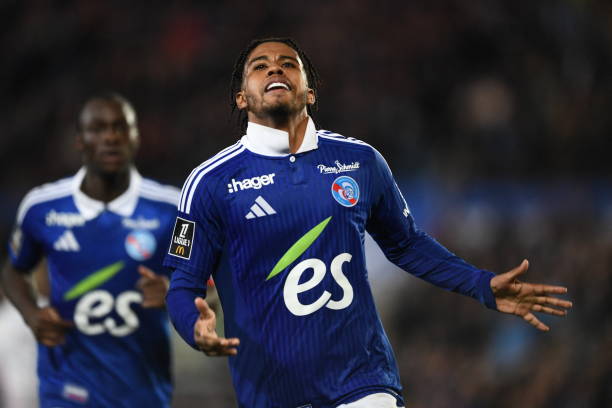 Chelsea giữ Santos, Arsenal khó chen chân thương vụ 45 triệu bảng
