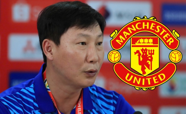 Malaysia làm khó HLV Kim Sang-sik trước trận gặp MU