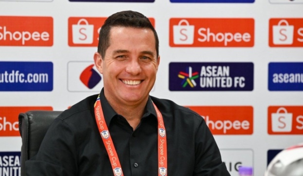 HLV Buriram United hài lòng với kết quả hòa khó nhọc trước CAHN