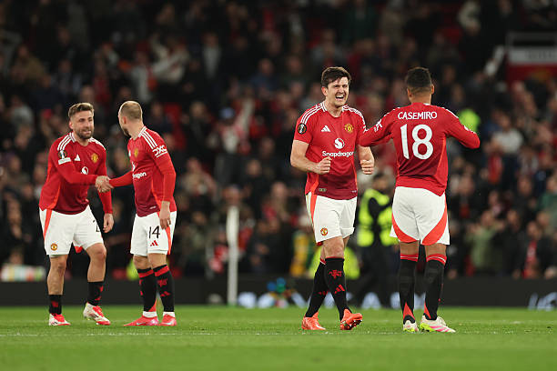 Man United thắng trận đầy kịch tính. 