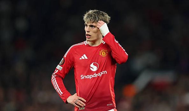 Manchester United cần nhiều hơn ở Alejandro Garnacho.
