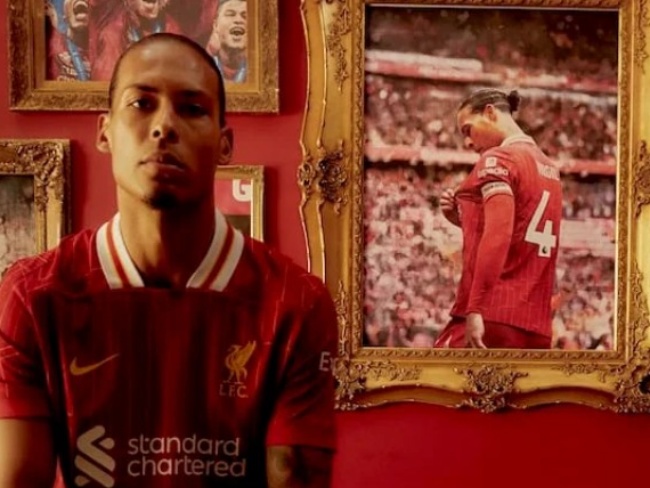 Van Dijk gia hạn hợp đồng với Liverpool.
