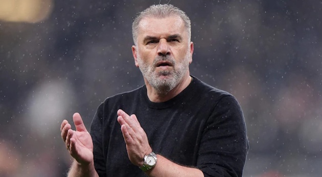 Postecoglou ăn mừng chiến thắng trước Frankfurt