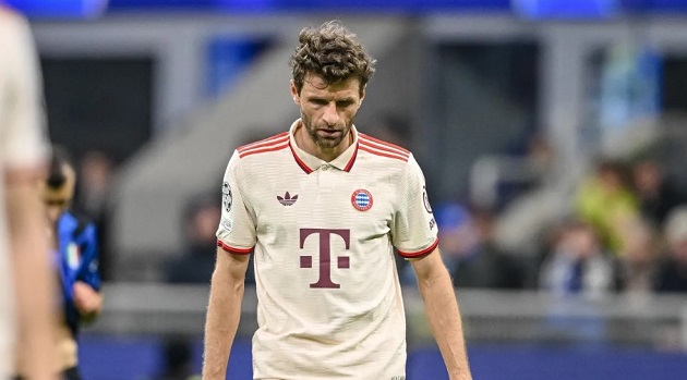 Bayern dừng bước ở tứ kết Champions League.