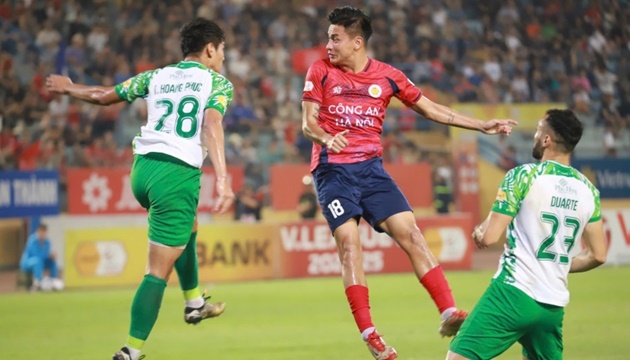 CLB Công An Hà Nội không thể giành 3 điểm trước TPHCM.