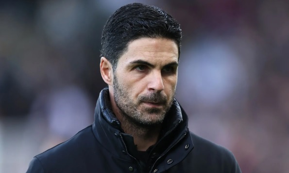 Arsenal cần gia cố đội hình hè này.