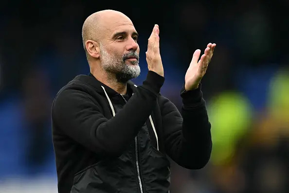 HLV Pep Guardiola thay người hợp lý để giúp Manchester City giành chiến thắng 2-0 chung cuộc trước Everton.