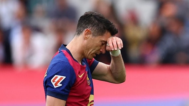 Đòn giáng nặng nề cho Barca khi Lewy chấn thương.