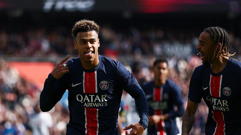 PSG đã dẫn bàn từ sớm.