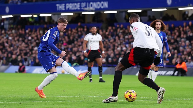 Chelsea phải vào top 5 Premier League.