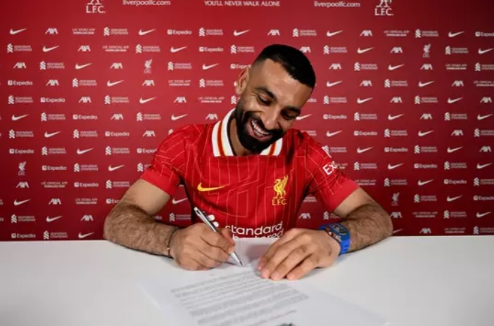 Salah sẽ ở lại Liverpool thêm 2 năm.