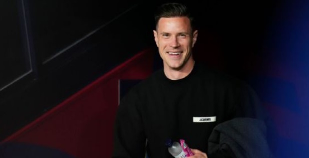 Stegen đã trở lại.