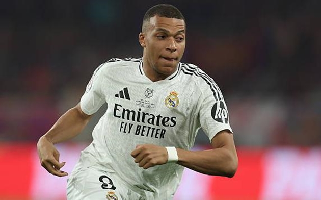 Kylian Mbappe chơi nỗ lực trong trận chung kết Copa del Rey.