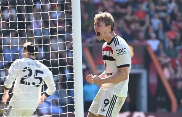 Hojlund ghi bàn cho Man United.