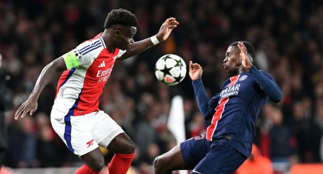 Lợi thế đối đầu đang nghiêng về phía Arsenal.