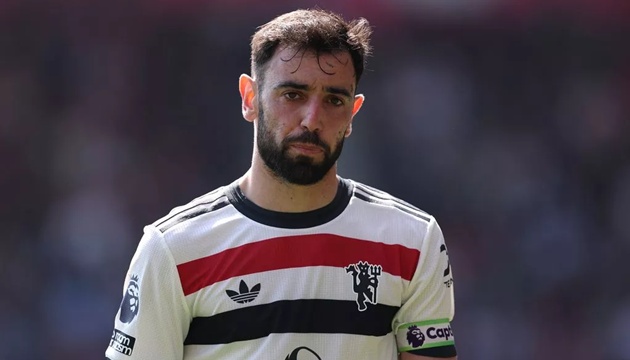 Bruno Fernandes tin rằng thất bại ở Premier League của MU là rất nặng nề.