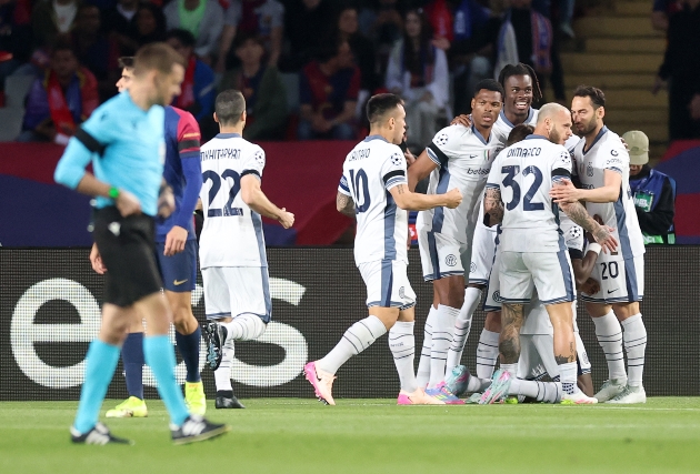 Inter chơi khá tốt trước Barca.