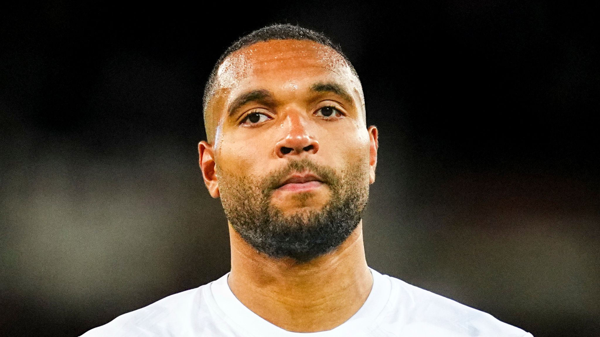 Manchester United quan tâm đến Jonathan Tah.