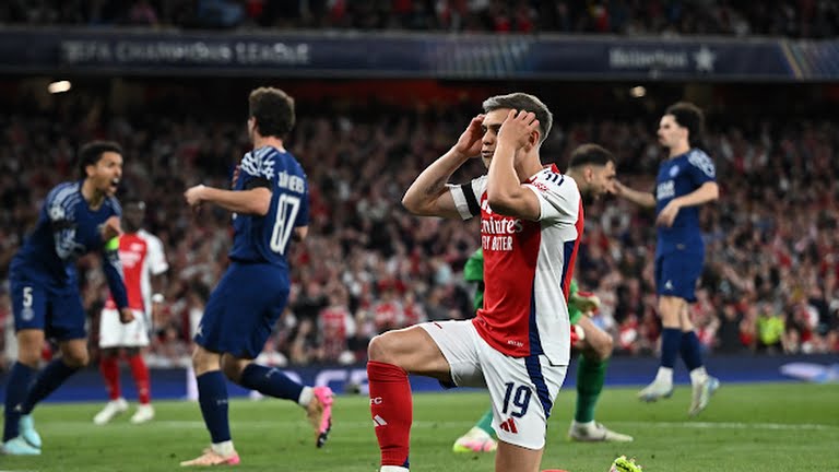 Cơ hội vẫn còn cho Arsenal.