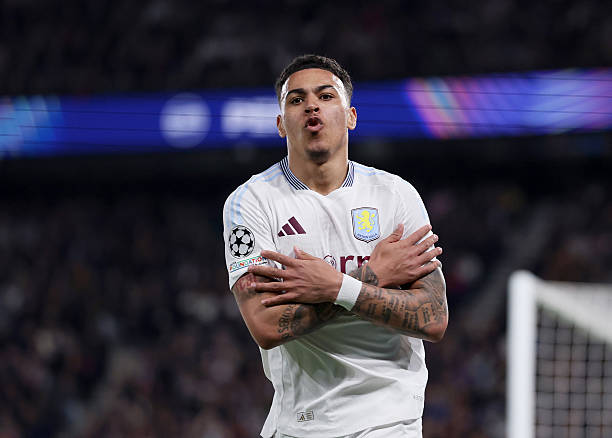 Chelsea sẽ gặp nhiều khó khăn trong nhiệm vụ chiêu mộ Rogers.