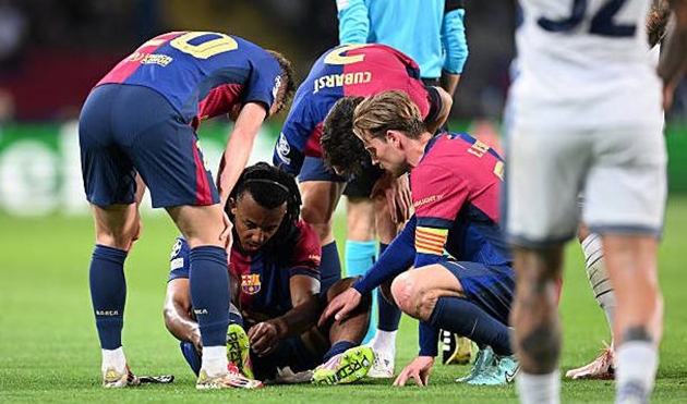 Barcelona vắng mặt nhiều trụ cột vì chấn thương