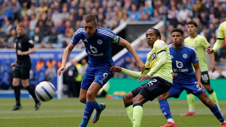 Vardy đã mở tỷ số cho trận đấu.