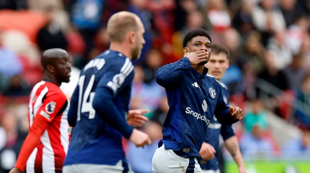 Amad ghi bàn nhưng không thể giúp Man Utd có 1 điểm