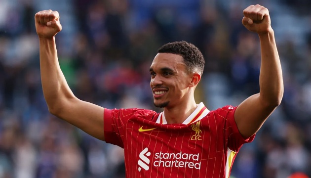 Trent ra đi với tư cách huyền thoại của Liverpool.