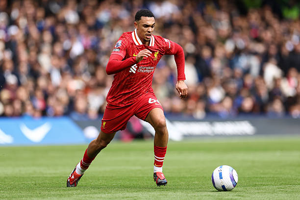Alexander-Arnold sẽ chia tay Liverpool.