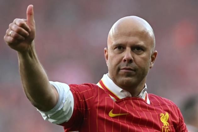 Slot vô địch Premier League cùng Liverpool.