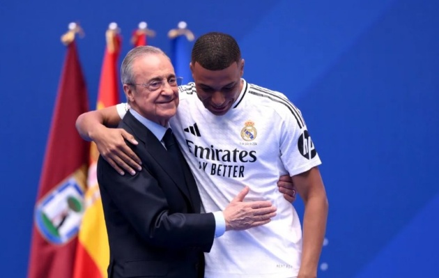 Mbappe cập bến Real.