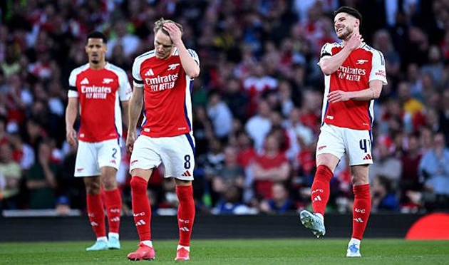 Thất bại ở trận bán kết lượt đi không phải dấu chấm hết dành cho Arsenal.