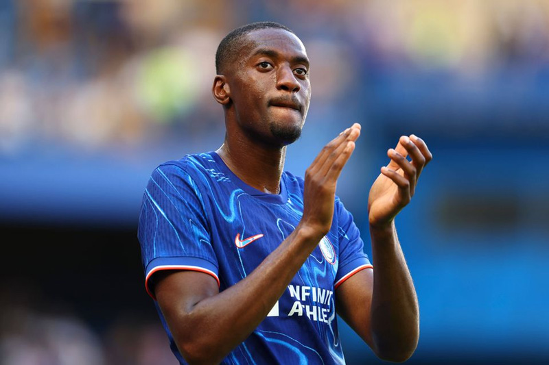 Tosin Adarabioyo không được sử dụng nhiều ở Chelsea.