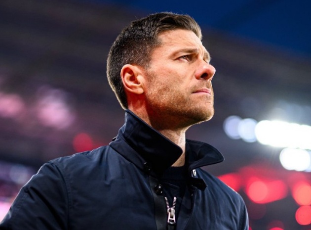 Alonso sẵn sàng dẫn dắt Real Madrid.
