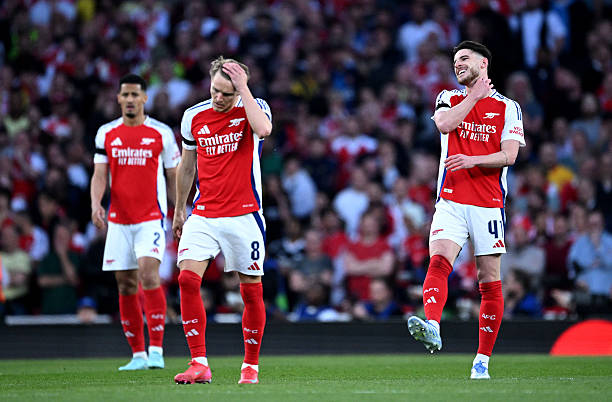 Arsenal lại trắng tay.