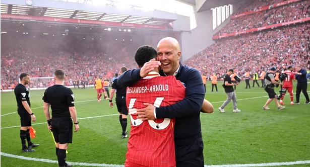 Slot tự tin Liverpool sẽ có phương án thay thế Alexander Arnold.