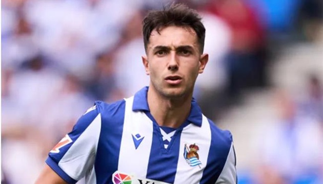 Arsenal nỗ lực hoàn thành thương vụ Martin Zubimendi.