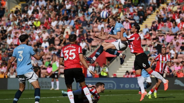 Southampton khiến các chân sút Man City bất lực.