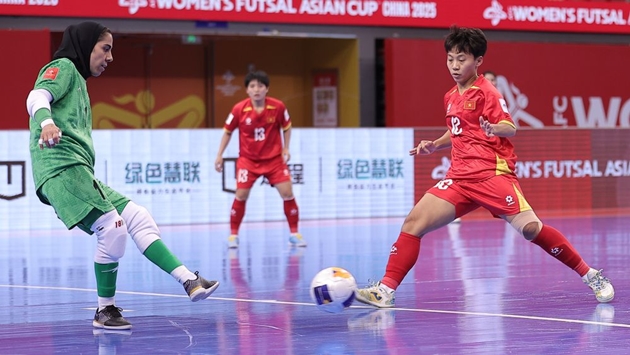Futsal nữ Việt Nam chấm dứt chuỗi 12 trận toàn thắng của Iran. Ảnh: AFC.