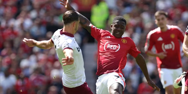 Mainoo cũng không được đánh giá cao sau trận thua West Ham.