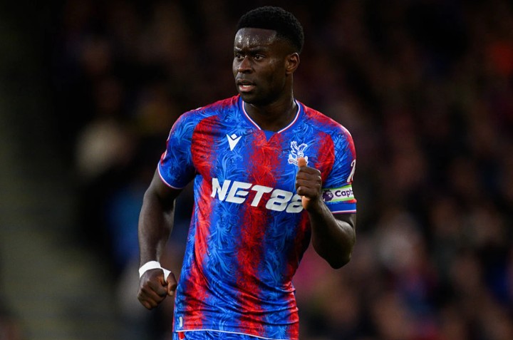 Chelsea nhắm đến Marc Guehi nếu thất bại trong việc chiêu mộ Dean Huijsen.