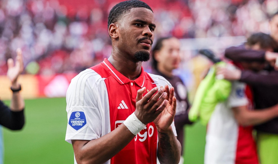 Jorrel Hato cũng nằm trong tầm ngắm của Chelsea.