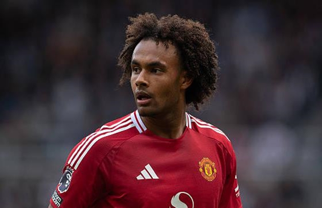 Inter Milan quan tâm đến Joshua Zirkzee.